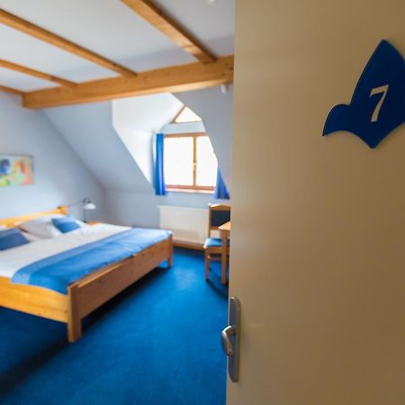 Hotel Blaue Blume Freiberg Bagian luar foto